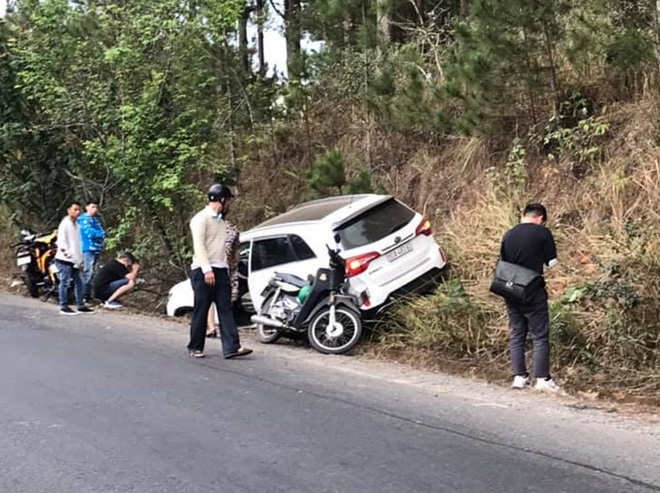 Đổ đèo Mimosa, nữ du khách mang thai 20 tuần tuổi bị ô tô tông tử vong tại chỗ - Ảnh 1.