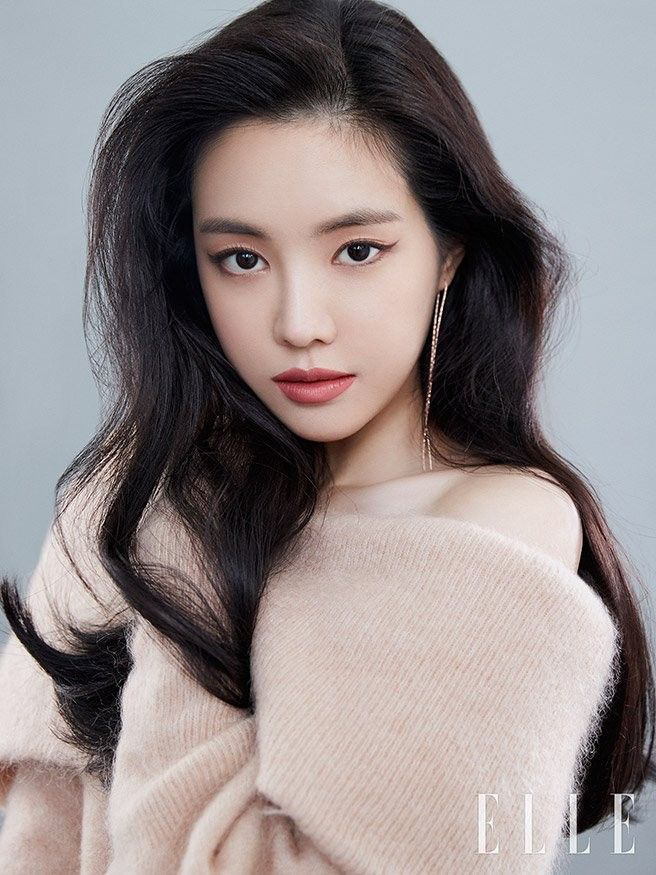 Chuyện gì xảy ra vào năm 1994, dàn cực phẩm từ idol đến diễn viên nữ đều ra đời: Sulli và tiểu tam Han So Hee đúng là báu vật! - Ảnh 22. Chuyện gì xảy ra vào năm 1994, dàn cực phẩm từ idol đến diễn viên nữ đều ra đời: Sulli và tiểu tam Han So Hee đúng là báu vật! - Ảnh 22.
