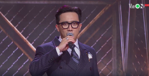 Rap Việt thiếu gì tranh cãi: MC bị chỉ trích phát ngôn vớ vẩn, giám khảo cà khịa show đối thủ đến thí sinh cũng chơi xấu, đạo nhạc? - Ảnh 5. Rap Việt thiếu gì tranh cãi: MC bị chỉ trích phát ngôn vớ vẩn, giám khảo cà khịa show đối thủ đến thí sinh cũng chơi xấu, đạo nhạc? - Ảnh 5.