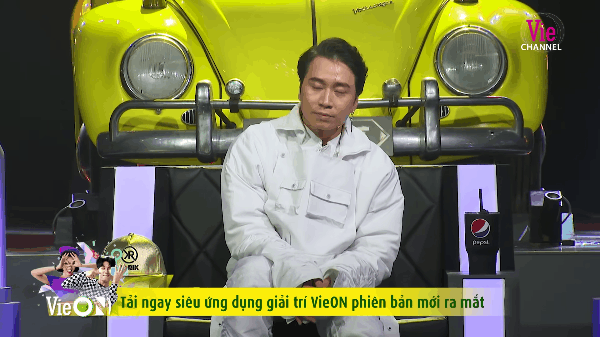 Rap Việt thiếu gì tranh cãi: MC bị chỉ trích phát ngôn vớ vẩn, giám khảo cà khịa show đối thủ đến thí sinh cũng chơi xấu, đạo nhạc? - Ảnh 6. Rap Việt thiếu gì tranh cãi: MC bị chỉ trích phát ngôn vớ vẩn, giám khảo cà khịa show đối thủ đến thí sinh cũng chơi xấu, đạo nhạc? - Ảnh 6.
