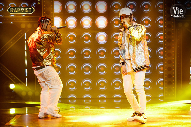 Rap Việt thiếu gì tranh cãi: MC bị chỉ trích phát ngôn vớ vẩn, giám khảo cà khịa show đối thủ đến thí sinh cũng chơi xấu, đạo nhạc? - Ảnh 22. Rap Việt thiếu gì tranh cãi: MC bị chỉ trích phát ngôn vớ vẩn, giám khảo cà khịa show đối thủ đến thí sinh cũng chơi xấu, đạo nhạc? - Ảnh 22.
