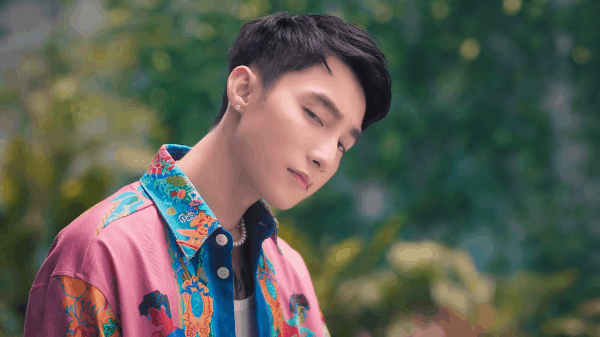 Sơn Tùng M-TP bất ngờ tung teaser nhìn thế nào cũng ra Bigcityboi của Binz, sẽ comeback vào ngày 10/10? - Ảnh 3. Sơn Tùng M-TP bất ngờ tung teaser nhìn thế nào cũng ra Bigcityboi của Binz, sẽ comeback vào ngày 10/10? - Ảnh 3.