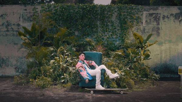 Sơn Tùng M-TP bất ngờ tung teaser nhìn thế nào cũng ra Bigcityboi của Binz, sẽ comeback vào ngày 10/10? - Ảnh 4. Sơn Tùng M-TP bất ngờ tung teaser nhìn thế nào cũng ra Bigcityboi của Binz, sẽ comeback vào ngày 10/10? - Ảnh 4.