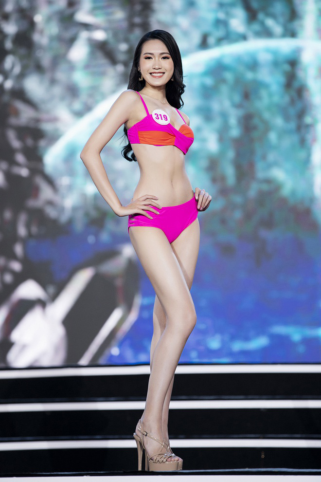 Clip bóc trần body dàn thí sinh Hoa hậu Việt Nam 2020 khi diện bikini ngoài đời, đôi chân của các người đẹp gây choáng - Ảnh 6. Clip bóc trần body dàn thí sinh Hoa hậu Việt Nam 2020 khi diện bikini ngoài đời, đôi chân của các người đẹp gây choáng - Ảnh 6.