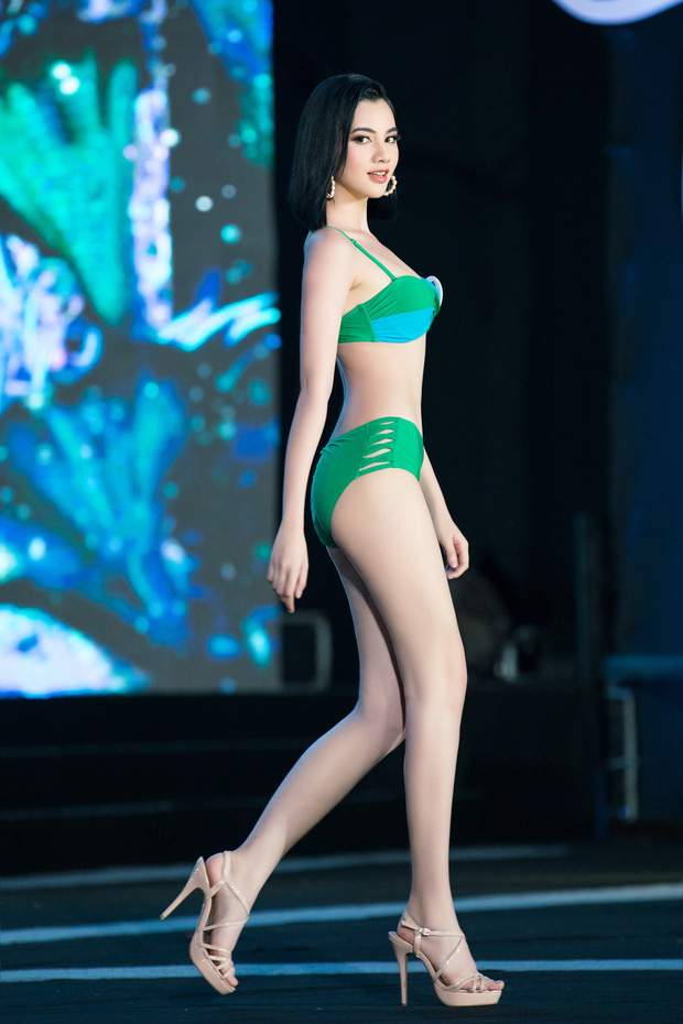 Clip bóc trần body dàn thí sinh Hoa hậu Việt Nam 2020 khi diện bikini ngoài đời, đôi chân của các người đẹp gây choáng - Ảnh 7. Clip bóc trần body dàn thí sinh Hoa hậu Việt Nam 2020 khi diện bikini ngoài đời, đôi chân của các người đẹp gây choáng - Ảnh 7.