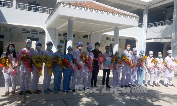 Diễn biến dịch ngày 19/4: Tròn 3 ngày, Việt Nam chưa có ca mắc mới, phi công người Anh đã âm tính với SARS-CoV-2 - Ảnh 1. Diễn biến dịch ngày 19/4: Tròn 3 ngày, Việt Nam chưa có ca mắc mới, phi công người Anh đã âm tính với SARS-CoV-2 - Ảnh 1.