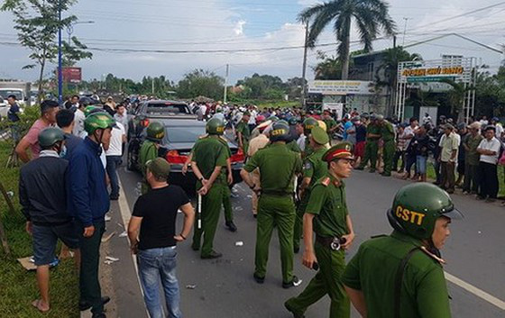 Nhóm giang hồ vây xe chở công an tại Đồng Nai bị tuyên phạt 16 năm tù - Ảnh 7.