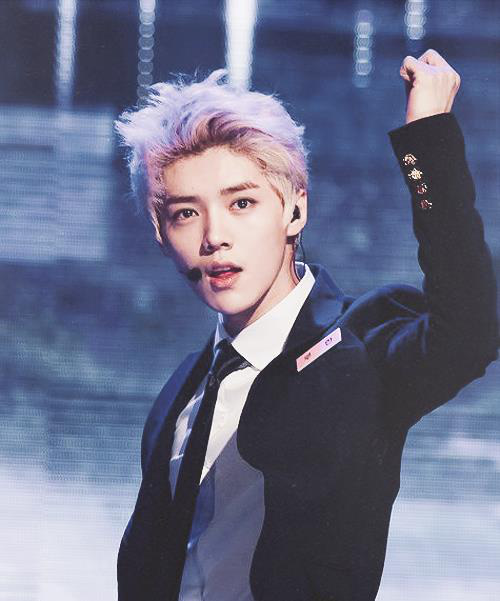 Luhan bị nhận xét xuống sắc hơn hẳn thời hoạt động chung với EXO, netizen có khắt khe quá chăng? - Ảnh 6.