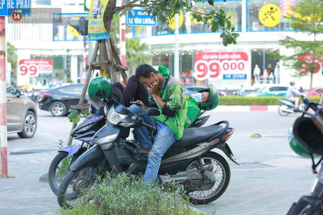 Tâm sự của những tài xế GrabBike về những nguy hiểm trong nghề: Cướp giật, chửi bới và quỵt tiền - Ảnh 6.