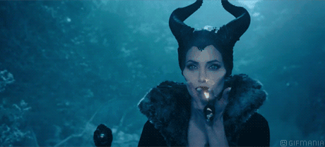 6 gái hư ghét không nổi của Hollywood: Maleficent, dì ghẻ Lọ Lem ác đấy nhưng vì đẹp xỉu nên được tha thứ tất? - Ảnh 2. 6 gái hư ghét không nổi của Hollywood: Maleficent, dì ghẻ Lọ Lem ác đấy nhưng vì đẹp xỉu nên được tha thứ tất? - Ảnh 2.