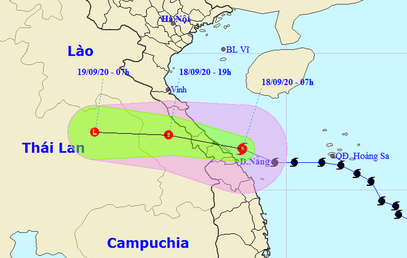 Bão số 5 vào Quảng Bình - Thừa Thiên Huế, suy yếu thành áp thấp nhiệt đới - Ảnh 1. Bão số 5 vào Quảng Bình - Thừa Thiên Huế, suy yếu thành áp thấp nhiệt đới - Ảnh 1.