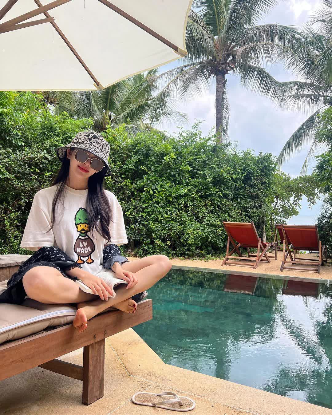 Hot girl Linh Trương lộ clip đời thực khác với khi lên ảnh sang chảnh thế nào