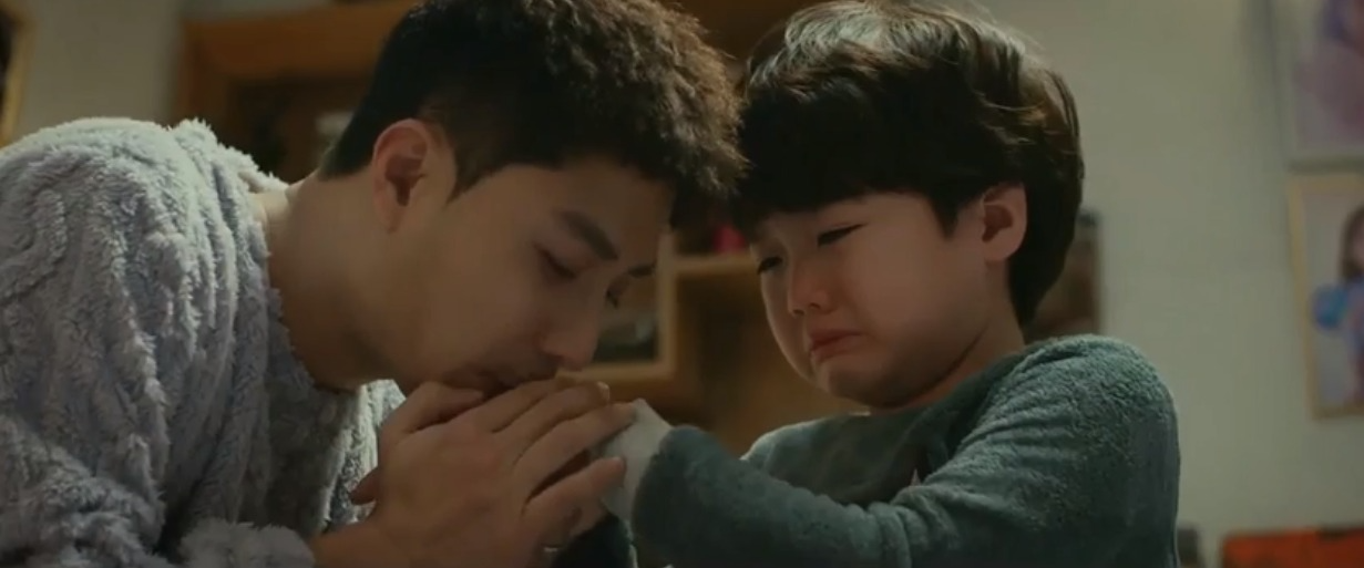 Anh chồng hot nhất phim Việt giờ vàng gây bất ngờ với hành động lạ lại có trà xanh xuất hiện