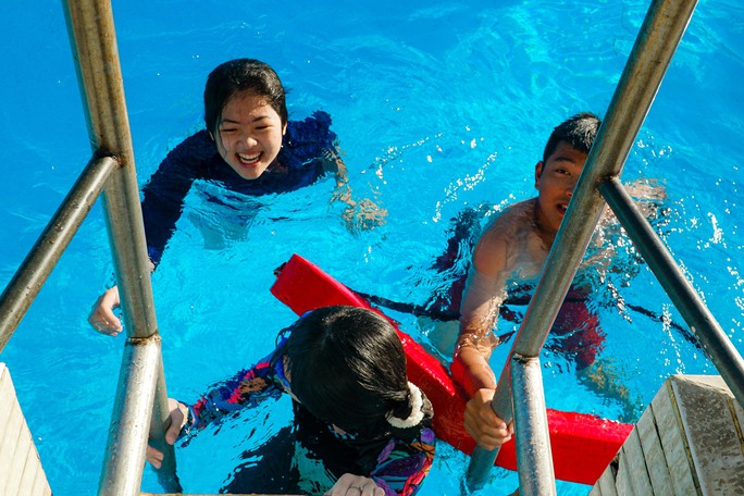 N Ng N Ng Gay G T H Ng Ng N Ng I V C Ng Vi N N C H T Y Gi I Nhi T