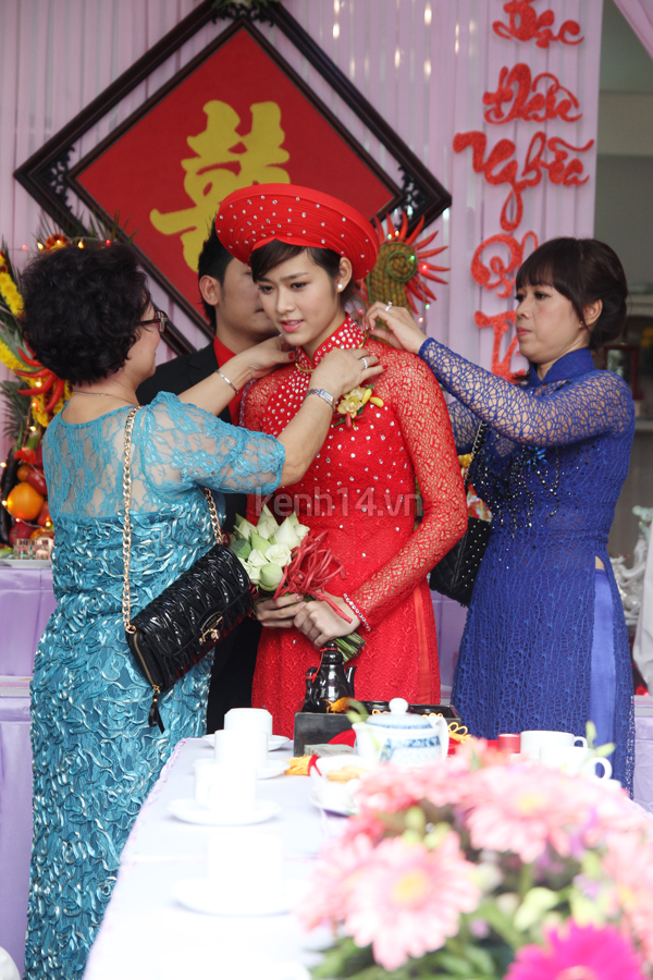 Những đám cưới hoành tráng của các hot girl Việt 59 Những đám cưới hoành tráng của các hot girl Việt 59