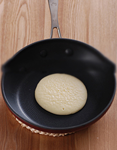 Bí quyết làm bánh pancake xốp mềm 5