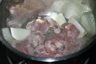 Ấm nóng ngày lạnh với công thức bò hầm và canh kimchi 4