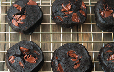 Cookies chocolate “đen như than” chất lượng hảo hạng 10