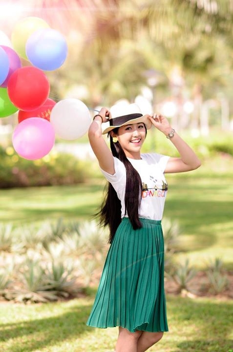 Những hot girl Đà Nẵng cuối 9X - đầu 10X từng gây sốt 9 Những hot girl Đà Nẵng cuối 9X - đầu 10X từng gây sốt 9