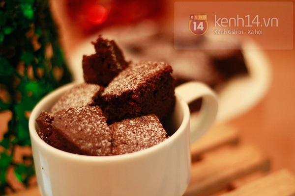 Nướng brownies gừng thơm lừng đón Noel 14