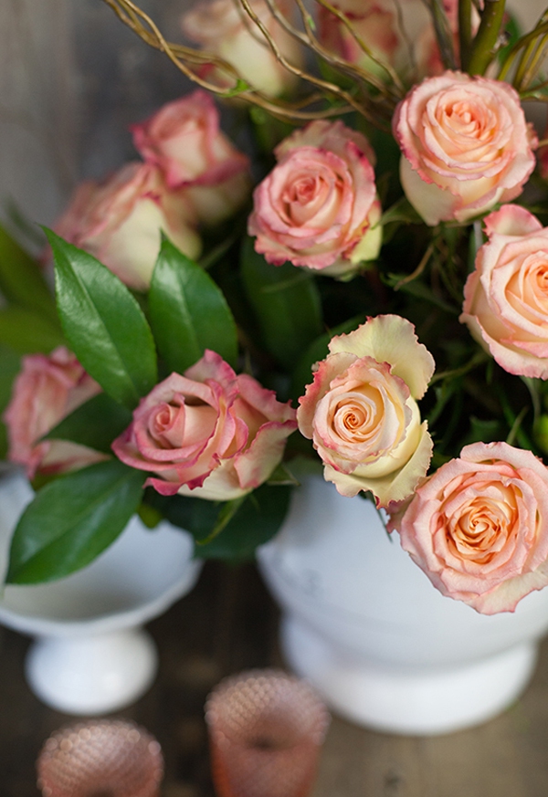Bí kíp cắm hoa cho con trai: 4 bước có bình hoa hồng xinh 7