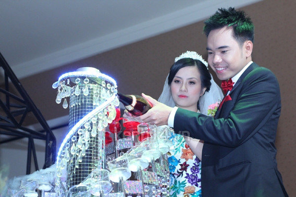 Những đám cưới hoành tráng của các hot girl Việt 118 Những đám cưới hoành tráng của các hot girl Việt 118