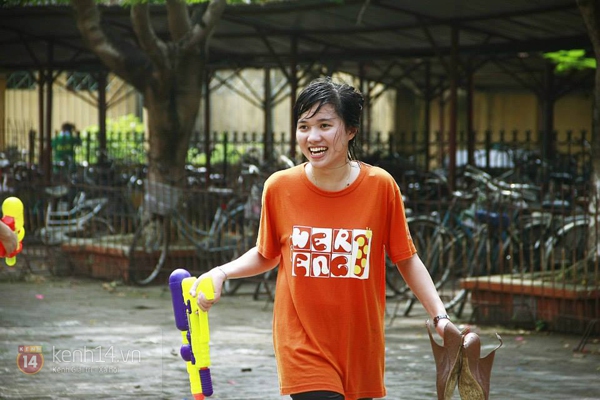 "Ngày hội súng nước" của teen 12 chuyên Nguyễn Huệ 3