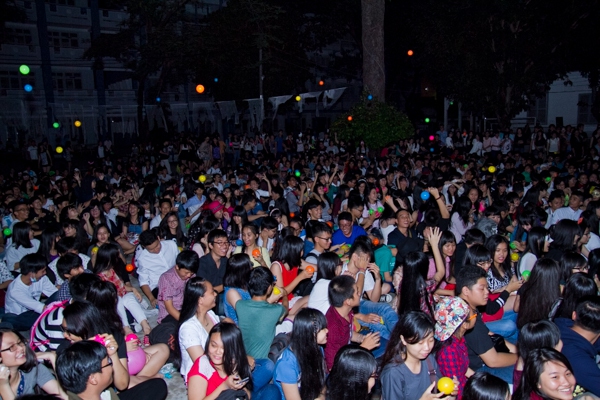 HS trường Hoàng Hoa Thám chơi lễ Halloween sớm 7