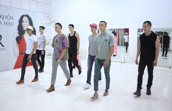 Next Top Model Hot Boy Vi T Ki U V Ng M T Trong M Chung K T Hot Boy Viet Kieu Vang Mat