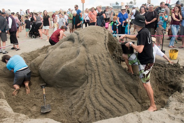 Những tác phẩm ấn tượng tại cuộc thi điêu khắc trên cát tại New Zealand 12