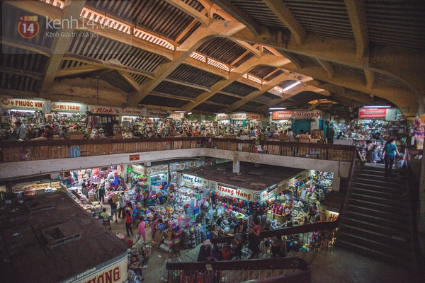 Chùm ảnh: Rộn ràng và tấp nập những khu chợ nổi tiếng Sài Gòn 15