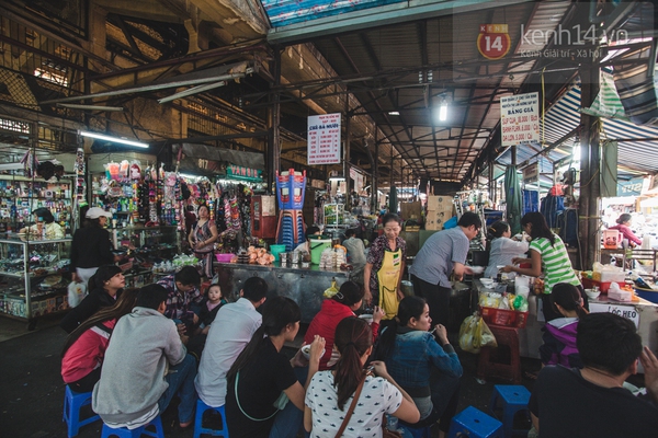 Chùm ảnh: Rộn ràng và tấp nập những khu chợ nổi tiếng Sài Gòn 21