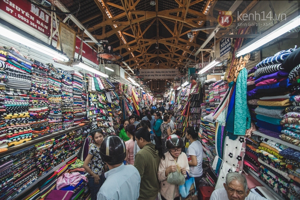 Chùm ảnh: Rộn ràng và tấp nập những khu chợ nổi tiếng Sài Gòn 22