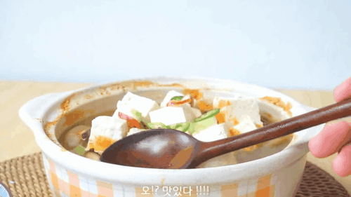 Thêm một công thức nấu canh đậu phụ Hàn Quốc cay chảy nước mắt - Ảnh 12.