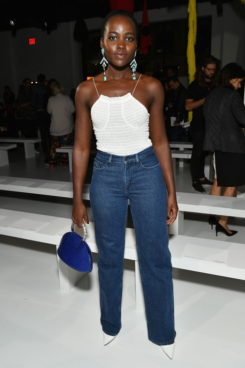 Dàn sao đình đám Hollywood đã có màn đọ style vô cùng gay cấn trên hàng ghế đầu NYFW - Ảnh 11. Dàn sao đình đám Hollywood đã có màn đọ style vô cùng gay cấn trên hàng ghế đầu NYFW - Ảnh 11.