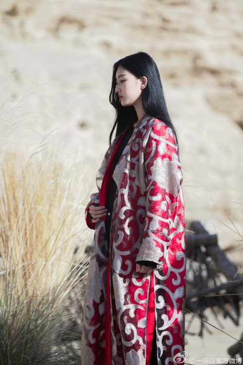 So sánh phong cách 4 đàn em của Dương Mịch, Phạm Băng Băng, Angela Baby, Đường Yên: người thướt tha yểu điệu, người sang chảnh ấn tượng - Ảnh 18.