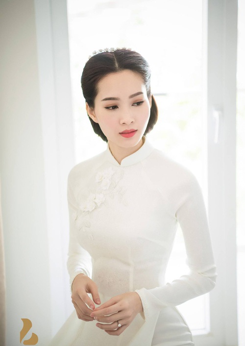 Hé lộ thiệp cưới giản dị của cặp đôi Hoa hậu Đặng Thu Thảo và doanh nhân Trung Tín - Ảnh 6. Hé lộ thiệp cưới giản dị của cặp đôi Hoa hậu Đặng Thu Thảo và doanh nhân Trung Tín - Ảnh 6.