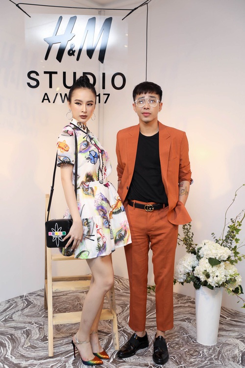 KOL đầu tiên của H&M Việt Nam đã lộ diện: Angela Phương Trinh! - Ảnh 2. KOL đầu tiên của H&M Việt Nam đã lộ diện: Angela Phương Trinh! - Ảnh 2.