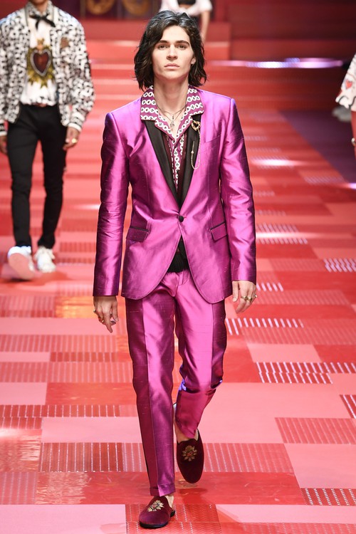 Sàn diễn Dolce&Gabbana thành Đại hội mỹ nam, nổi nhất là Mario Maurer và Vương Tuấn Khải! - Ảnh 12.