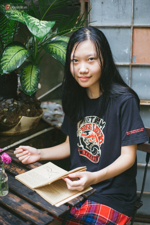Nữ sinh 2000 giành học bổng 2,5 tỷ: Sao cứ giày vò người trẻ bằng hình mẫu con nhà người ta và những cái lườm nguýt? - Ảnh 3. Nữ sinh 2000 giành học bổng 2,5 tỷ: Sao cứ giày vò người trẻ bằng hình mẫu con nhà người ta và những cái lườm nguýt? - Ảnh 3.