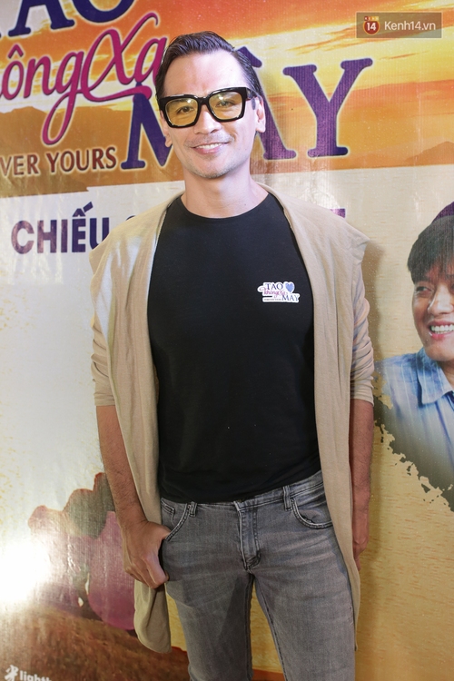 Lâm Chi Khanh sánh bước cùng ông xã sắp cưới đến dự ra mắt phim đam mỹ Việt - Ảnh 9.