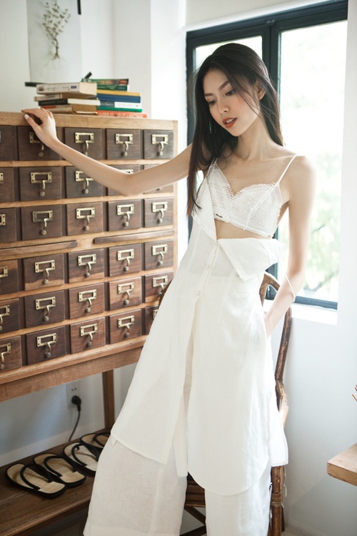 Nhìn thân hình mình hạc xương mai của sao Việt, chắc chắn ai cũng phải tò mò họ đã có chế độ ăn thế nào? - Ảnh 5. Nhìn thân hình mình hạc xương mai của sao Việt, chắc chắn ai cũng phải tò mò họ đã có chế độ ăn thế nào? - Ảnh 5.