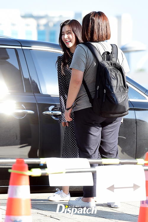 Đã mắt trước màn đọ sắc giữa nữ thần Irene và Qri, Umji lột bỏ mác nữ thần tượng xấu nhất Kpop - Ảnh 5.