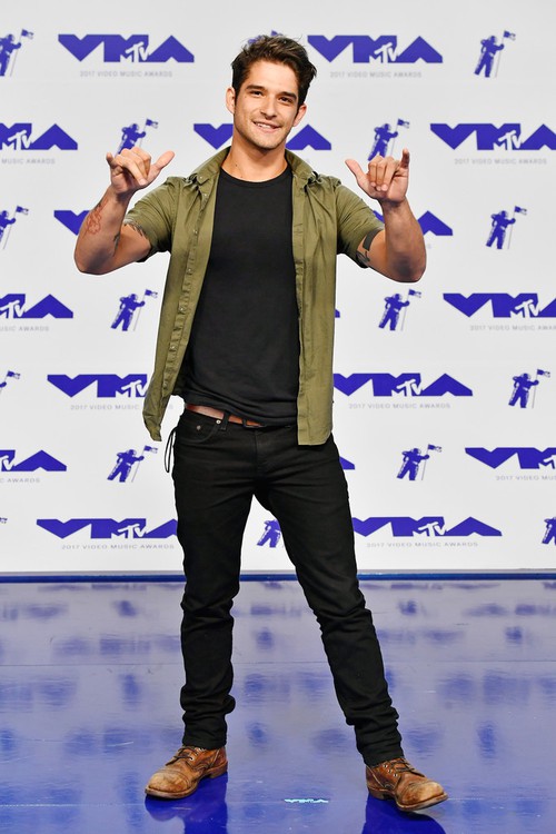 Thảm đỏ MTV VMAs 2017: Loạt sao thi nhau hở vòng 1 căng đầy, Taylor Swift bất ngờ vắng mặt - Ảnh 18.