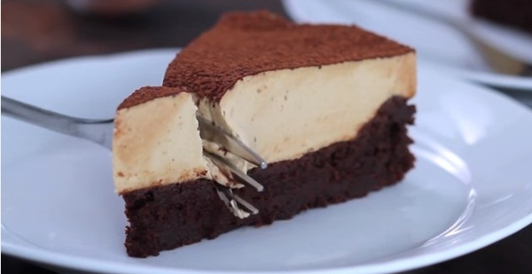 Thơm mát bánh chocolate với mousse cà phê siêu mềm ẩm