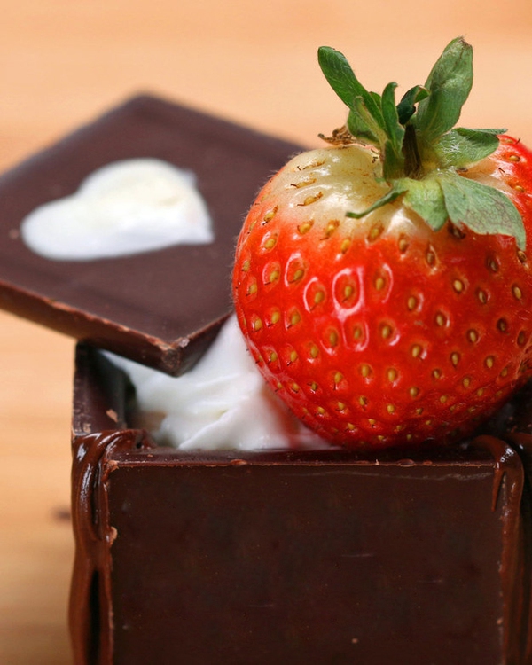 Hộp chocolate đựng bánh vừa ngon vừa xinh bạn có thể làm luôn - Ảnh 3.