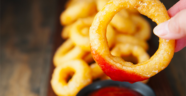 Onion rings - Món ăn vặt đã "chinh phục" hoàn toàn người Mỹ