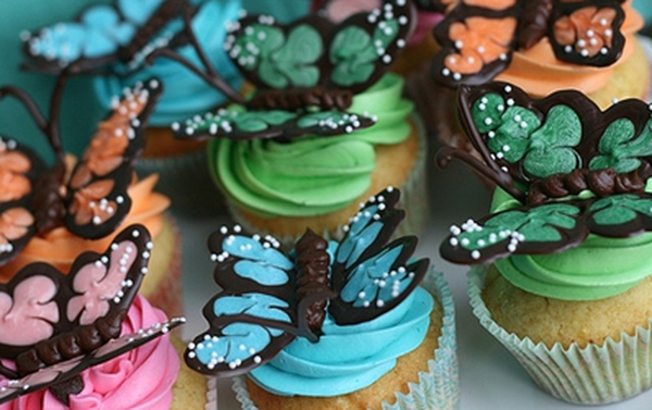 Cupcake bướm xinh - thích từ cái nhìn đầu tiên