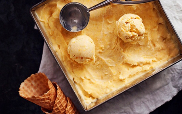 Làm kem xoài ngọt mát đón ngày nắng vàng ươm, cách làm kem