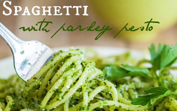 Biến tấu cho món spaghetti với sốt pesto kiểu Ý